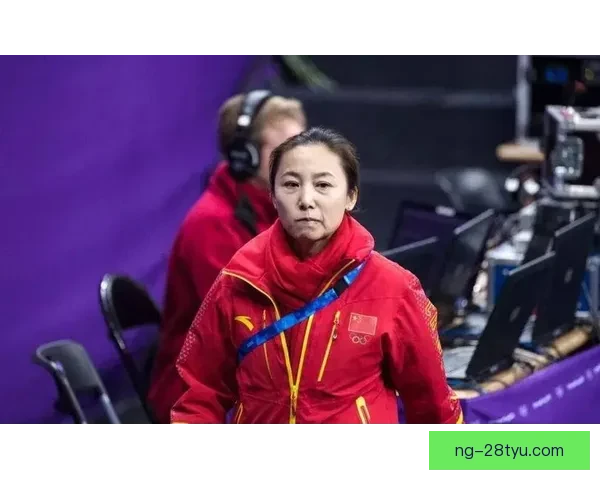 李琰如母般悉心照料我们成长路上